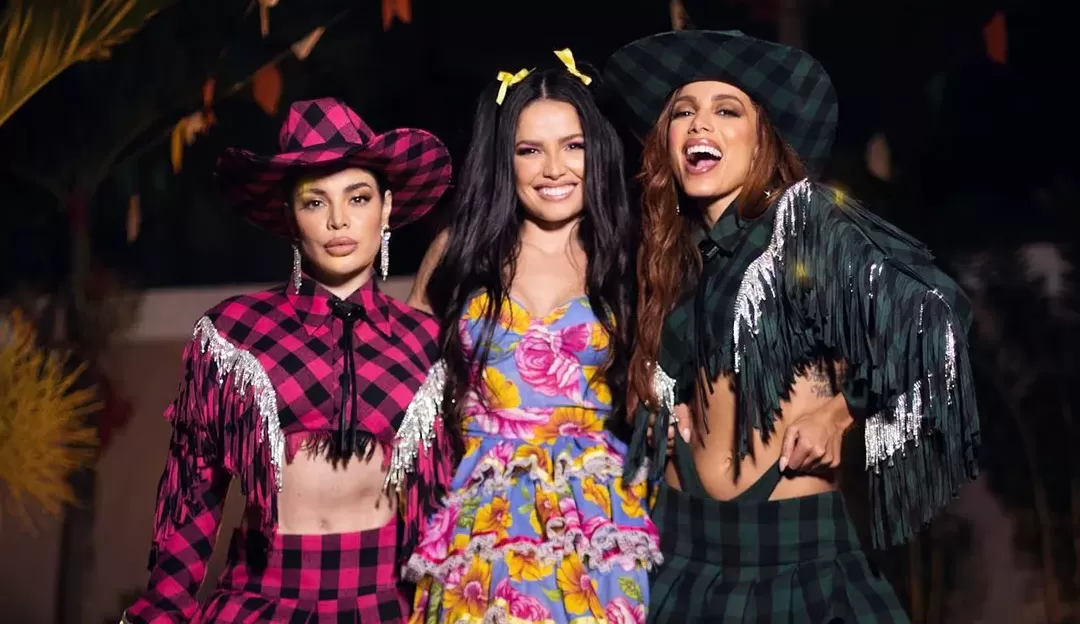 Anitta recebe famosos durante sua tradicional festa junina