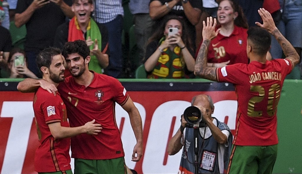 Bernardo Silva brilha e Portugal vence a República Tcheca pela Nations League