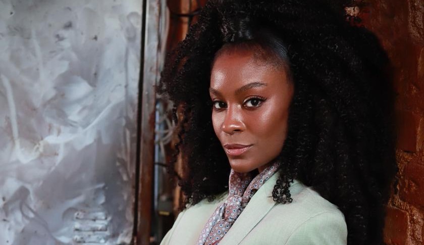 Exclusivo: Jeniffer Dias conta sobre como iniciou sua carreira de atriz e o seus próximos projetos