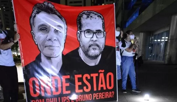Equipe de buscas encontra sinais de escavação nas margens de rio por onde Bruno e Dom Philips passaram