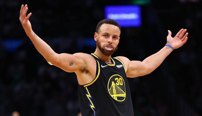 Warriors empatam as finais da NBA em mais uma noite épica de Stephen Curry