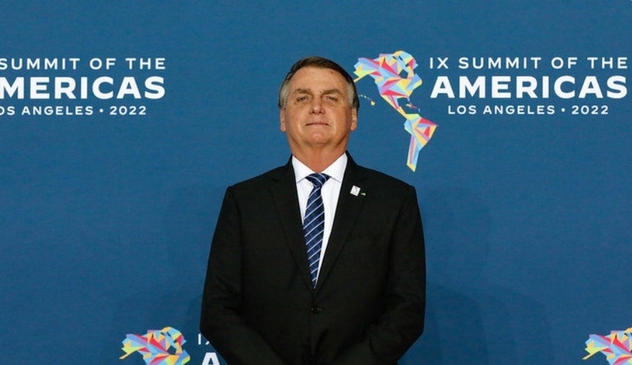 Bolsonaro afirma que “vísceras” foram encontras em rio no Amazonas