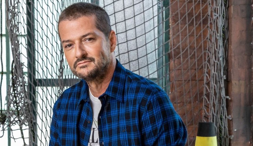 Marcelo Serrado perde peso e incentiva as pessoas com fotos do antes e depois