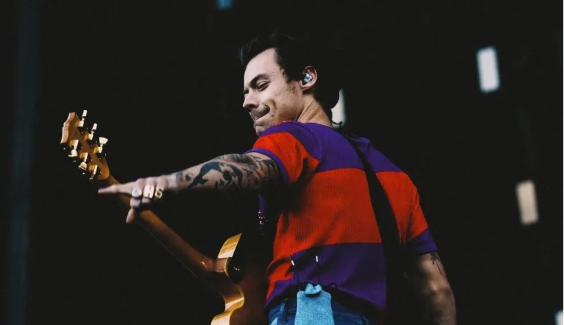 Em menos de um mês Harry Styles alcança 1.5 bilhão de streams com novo álbum