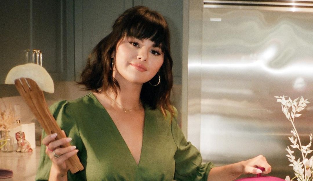 Selena Gomez se abre sobre sexualização de sua imagem no passado