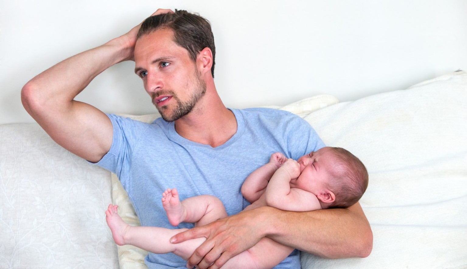 Entenda o que é a depressão pós-parto masculina