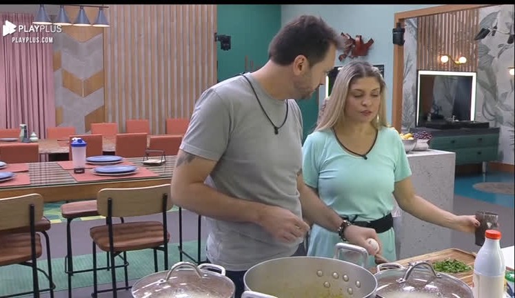 Power Couple 6: Adryana aconselha Albert sobre Mussunzinho