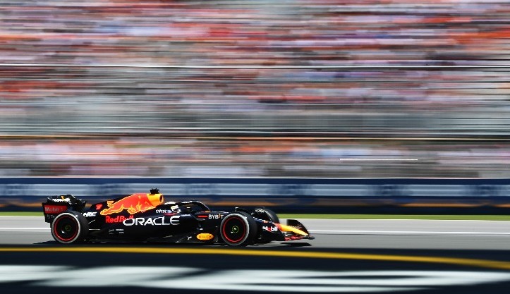 Max Verstappen vence no Canadá e amplia liderança no campeonato