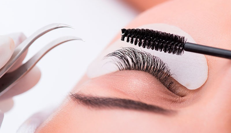 Extensão de cílios: entenda como funciona
