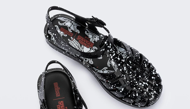 Melissa lança coleção em colaboração com Stranger Things