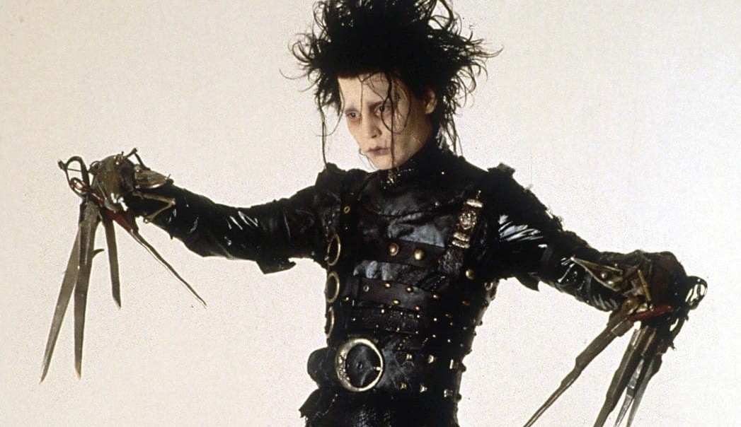 Luva de Edward Mãos de Tesoura usada por Johnny Depp é vendida por R$418 mil