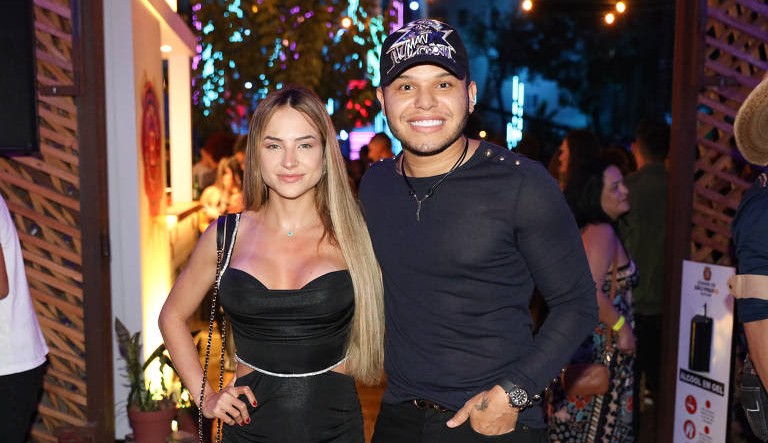 Gaby Martins decidiu apagar tatuagem que tinha feito para Tierry