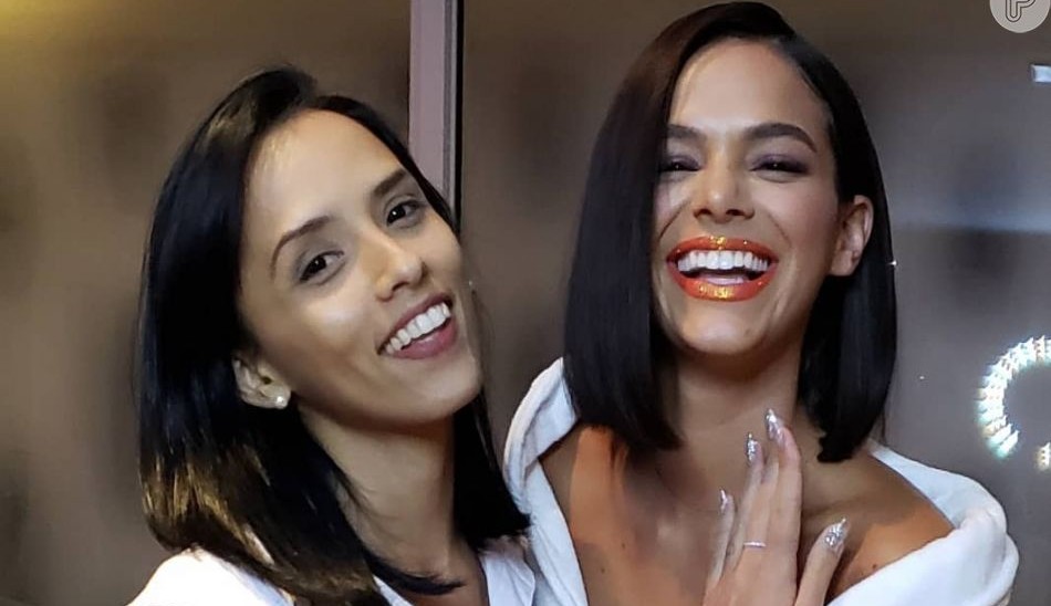 Celebridades fazem parte do time das unhas curtinhas e não precisam de unhão para chamarem atenção