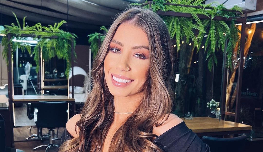 Maria Lina se pronuncia sobre dívidas em faculdade