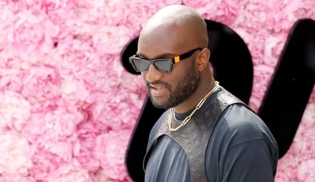 Virgil Abloh é homenageado pela Louis Vuitton em Paris