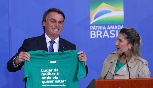 Bolsonaro escolhe Daniella Marques para a presidência da Caixa Econômica Federal