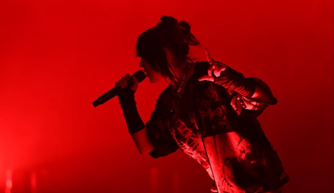 “When we all fall asleep, where do we go?”, Billie Eilish entre os melhores do século