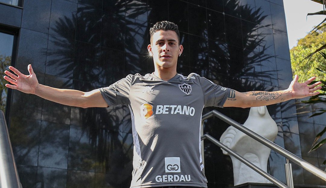 Atlético-MG emite nota repudiando postagem do Mineirão com relação a contratação de Pavón