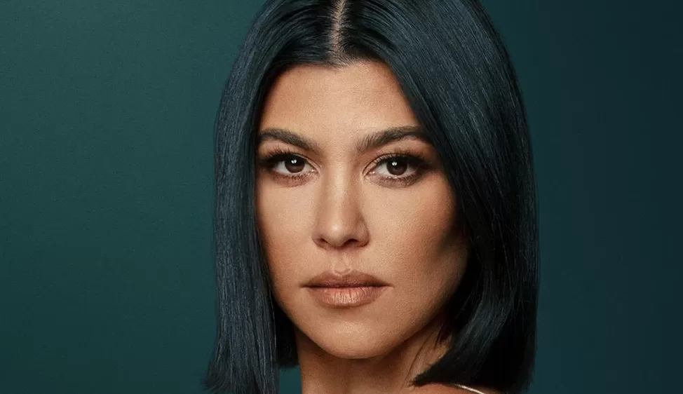 Fãs veem sinais de gravidez em nova foto de Kourtney Kardashian usando top cropped