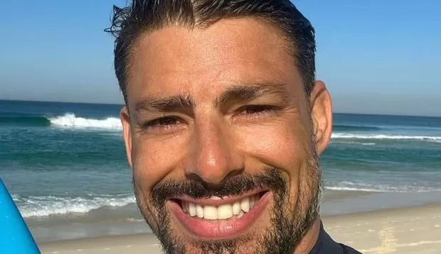 Cauã Reymond sofre acidente de trânsito na Barra da Tijuca