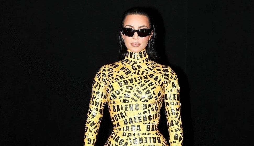 Desfile da Balenciaga é marcado por celebridades do mundo da música e da moda