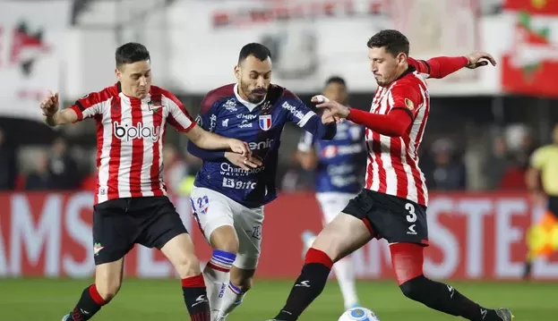 Fortaleza perde na Argentina por 3 a 0 e está fora da Libetadores