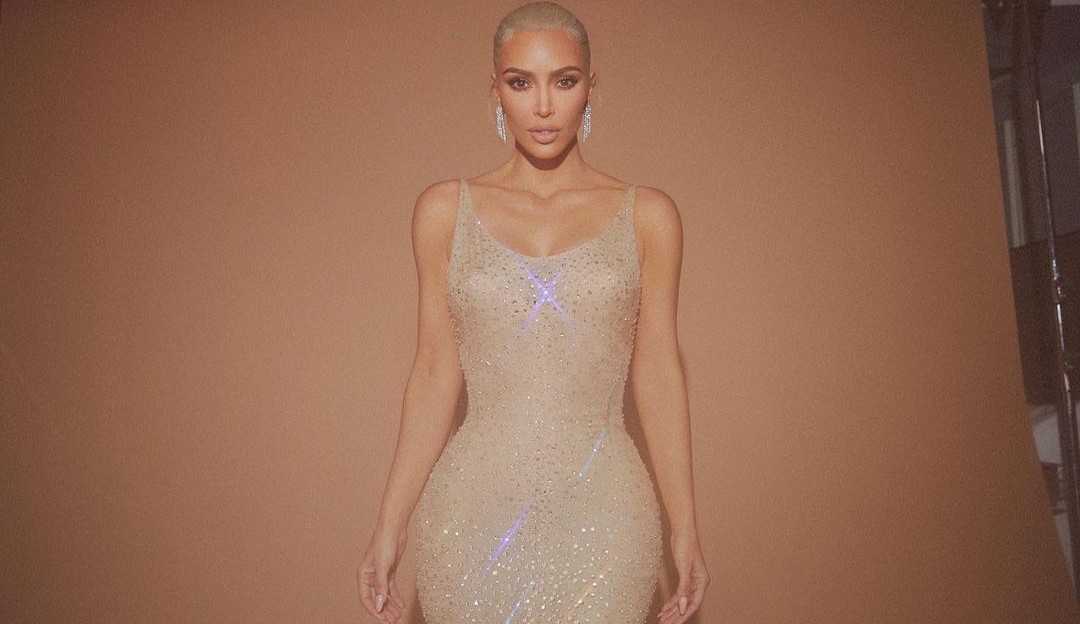 Kim Kardashian teve complicações de saúde após perder peso para usar vestido de Marilyn Monroe