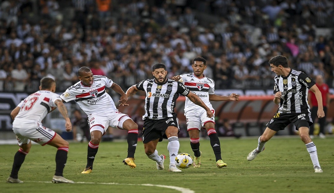 São Paulo e Atlético-MG empatam confronto pelo Brasileirão
