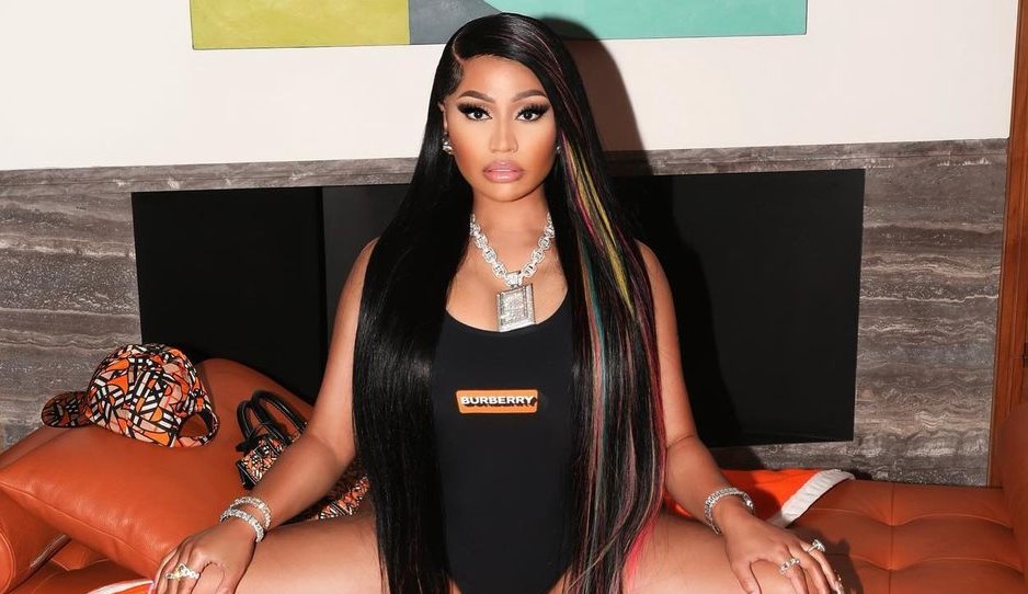Nicki Minaj nega rumores de segunda gravidez em live