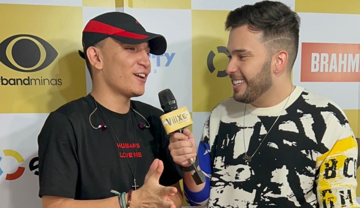 Cobrindo o “Viiixe” em BH Marcelo Moraes Mesquita tem aula de piseiro com João Gomes