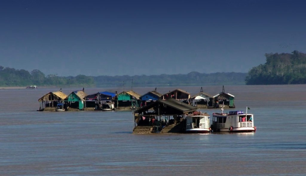 Após fim das operações da PF, balsas de garimpo ilegal voltam aos rios amazônicos