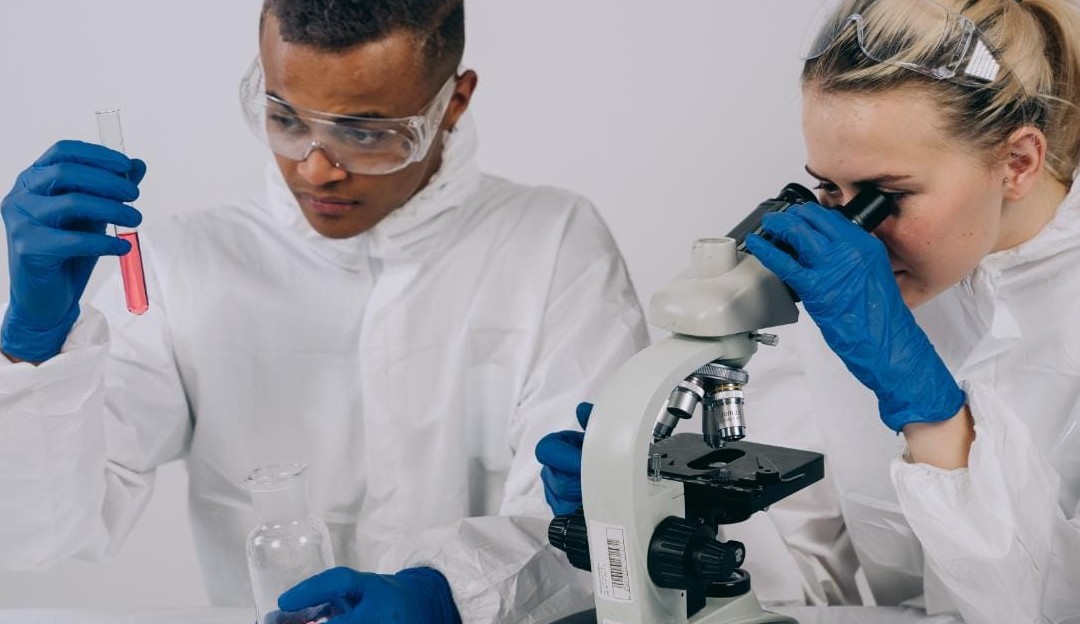 Saiba por que a nova variante do Coronavírus é considerada a pior