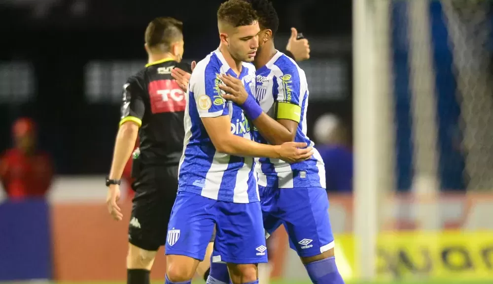 Santos joga mal e perde para o Avaí em Florianópolis