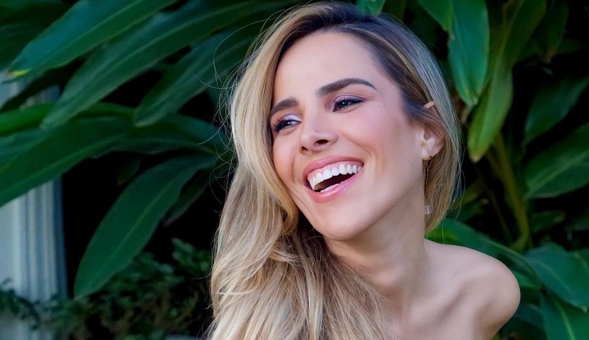 Após aparecer ao lado de Dado Dolabella, Wanessa Camargo posta frase em rede: “Ser feliz é o que interessa”