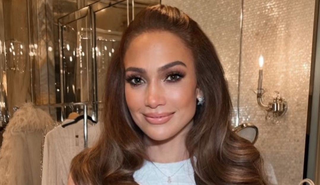 Jennifer Lopez aposta em uma beleza elegante para o seu casamento com Ben Affleck