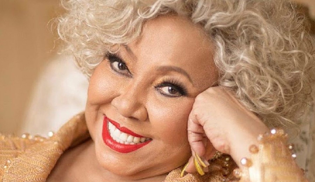 Aos 74 anos, Alcione passa por cirurgia na coluna em hospital Copa D”or
