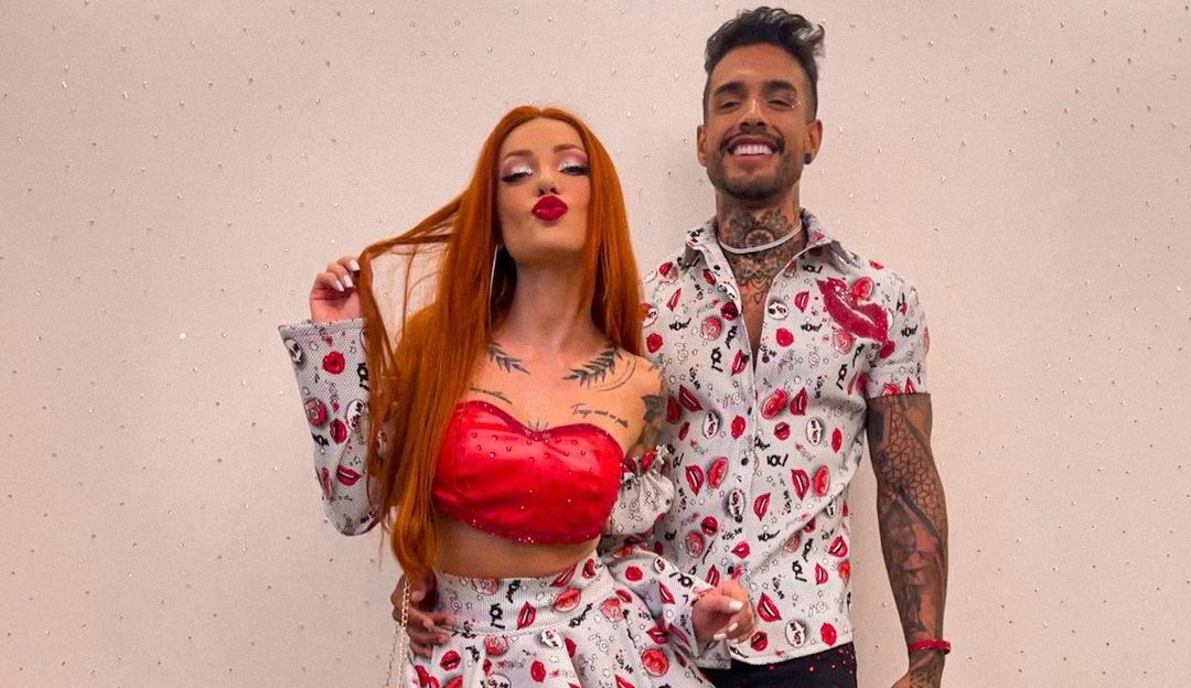 Casais do Power Couple marcam presença em evento de Deolane