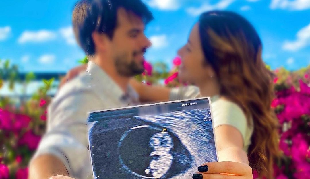 Renata Domínguez anuncia que está grávida aos 42 anos