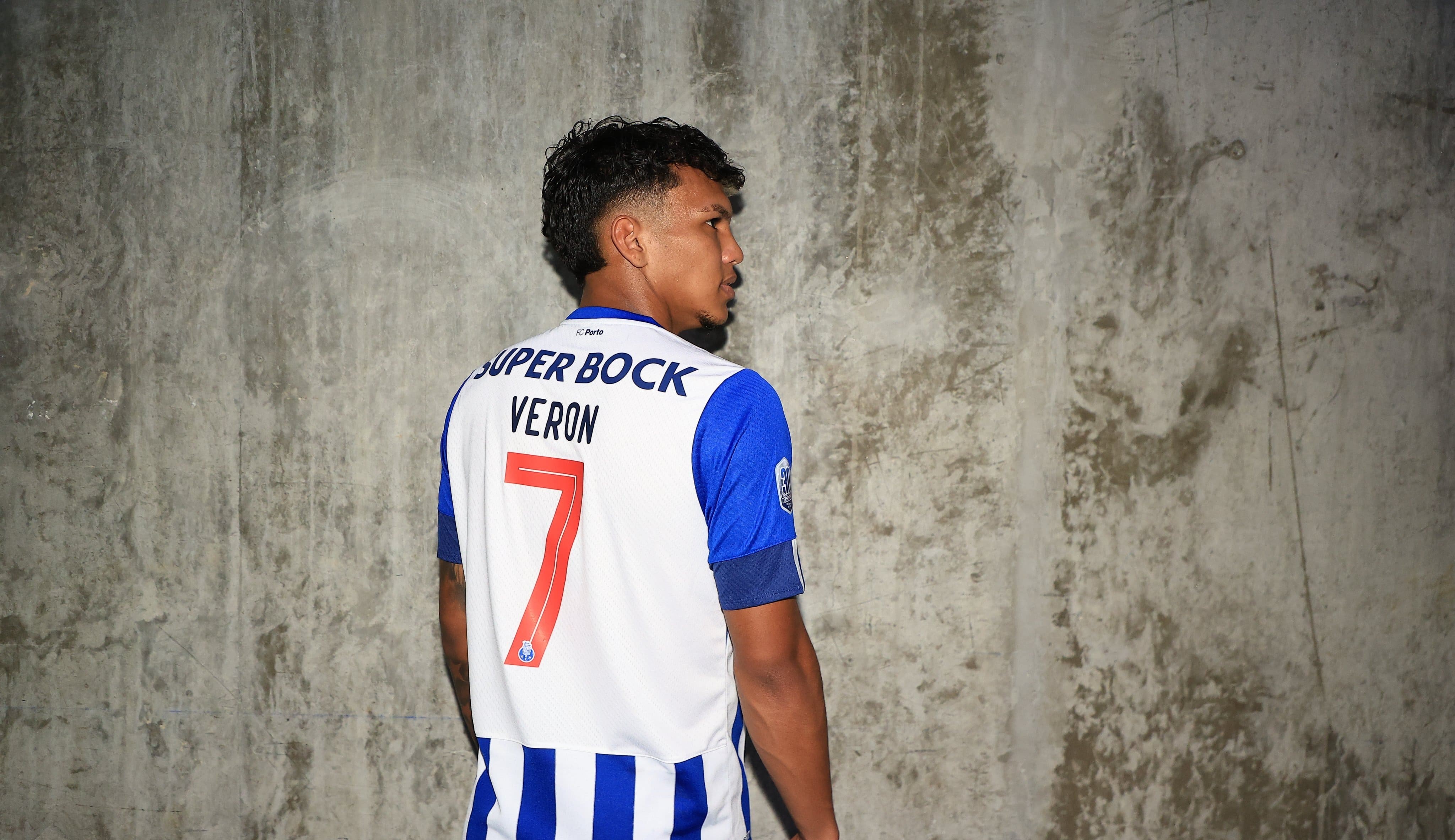 Porto desembolsa 10 milhões de euros por Gabriel Veron, ex-Palmeiras