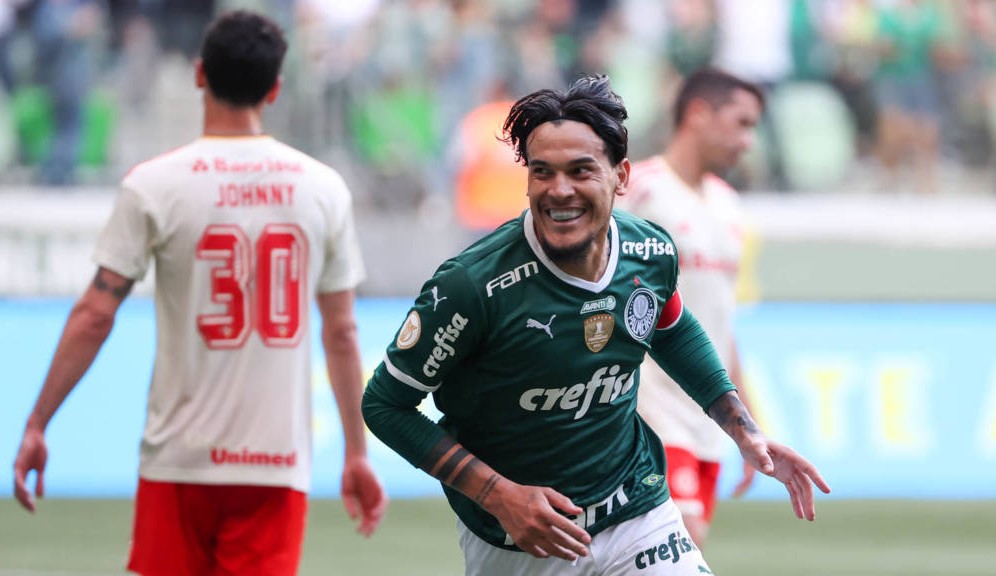 Palmeiras vence o Inter e mantem liderança do Brasileirão