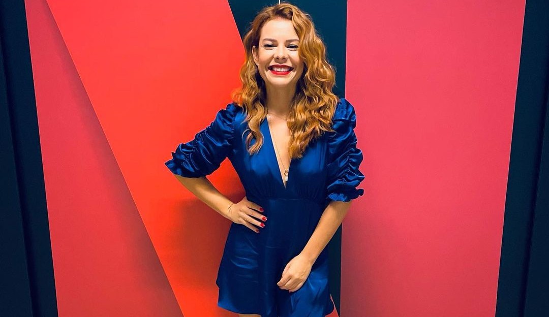 Fernanda Souza dar spoiler do programa que irá apresentar na Netflix