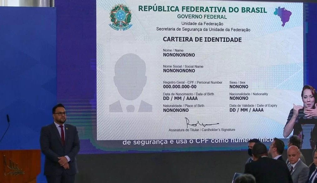Nova carteira de identidade começa a ser emitida no Rio Grande do Sul