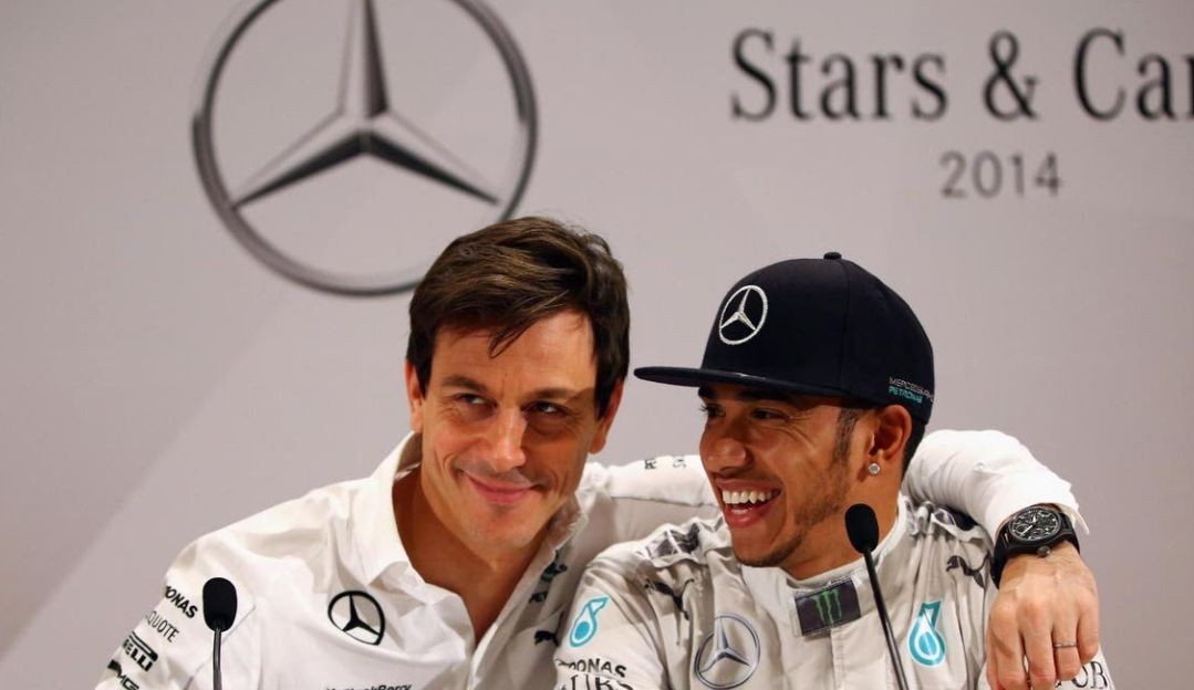 Toto Wolff acredita na permanência de Hamilton na Mercedes