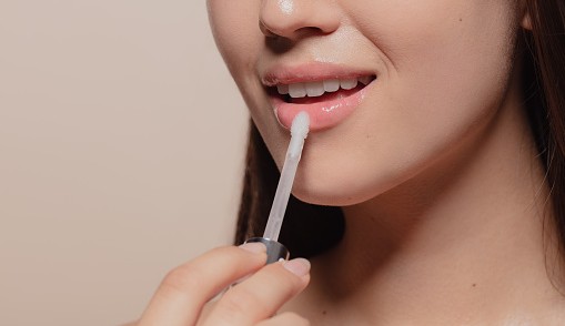 Aprenda a fazer Gloss Labial caseiro, com apenas 2 ingredientes