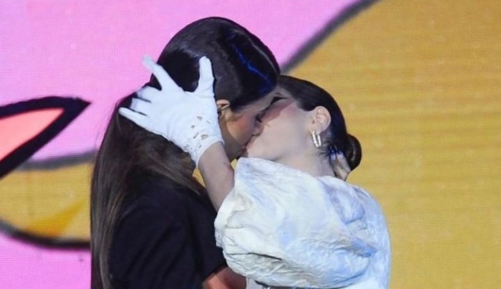 GKay comenta beijo que recebeu de Bianca Andrade no MTV Miaw 2022