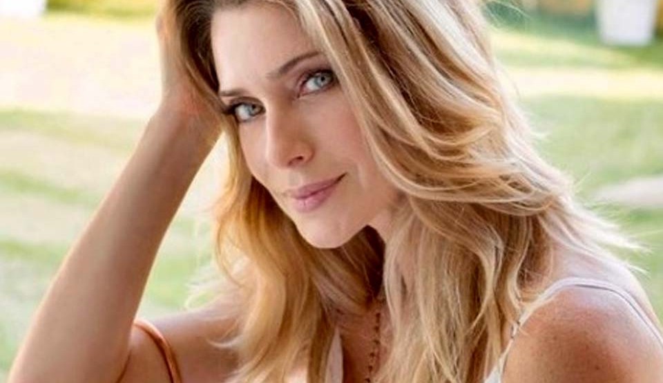 Letícia Spiller abre o jogo sobre vida íntima no programa de Otaviano