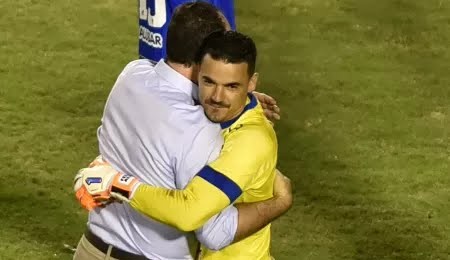 São Paulo anuncia contratação de Felipe Alves