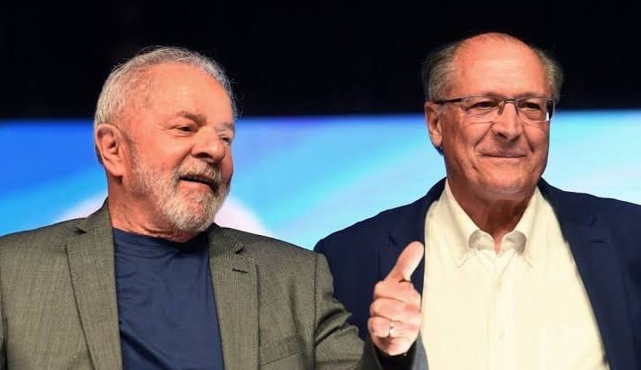 Eleições 2022: Lula faz movimentos para ter o apoio de Bivar e de Janones no 1º turno