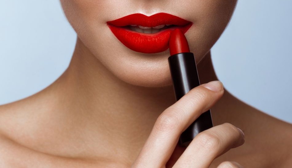 Dia do Batom: Saiba como fazer o batom ter maior durabilidade