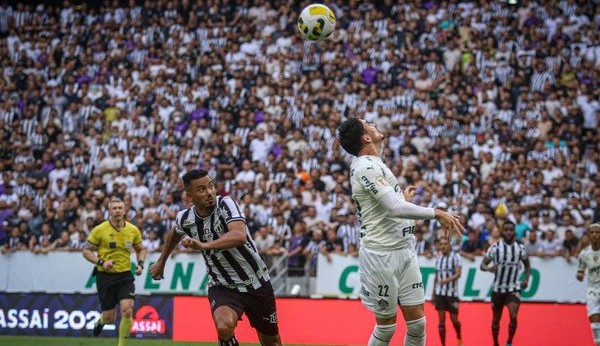 Palmeiras vence fora de casa e mantém vantagem na liderança do Brasileirão